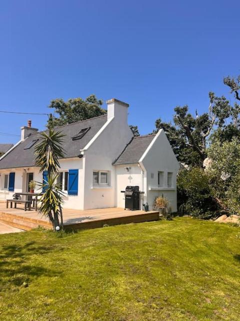 Maison bretonne rénovée à neuf - Terrasse plein sud - Proche plage