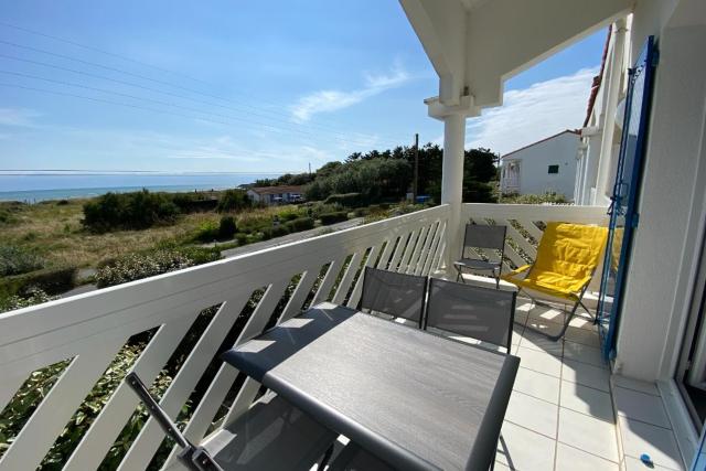 Location de vacances avec mezzanine Les Terrasses vue sublime sur l'océan, la plage à pied, classé 3 étoiles, pour 2 à 5 personnes La Cotinière, St Pierre d'Oléron, Ile d'Oléron Charente maritime