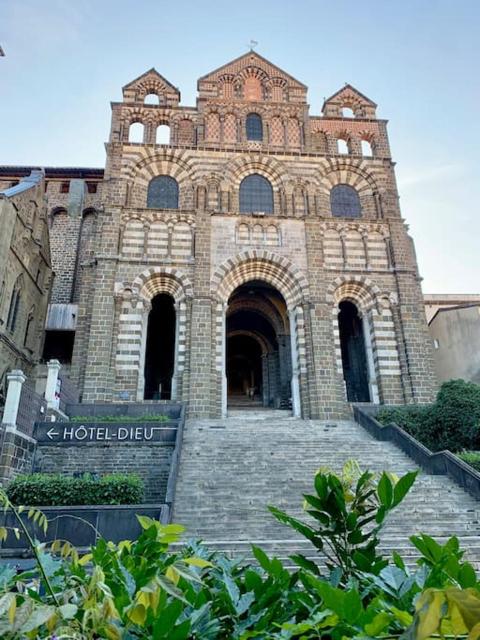 Le Refuge Cathédrale - Le Puy-en-Velay