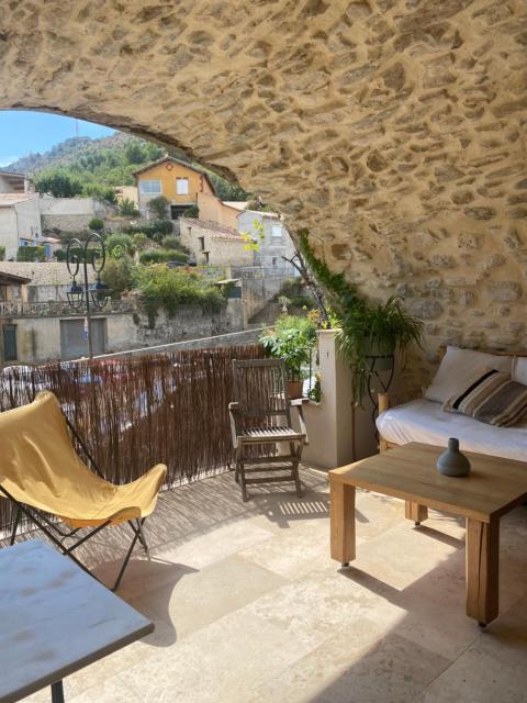 Appartement dans maison de village provençal