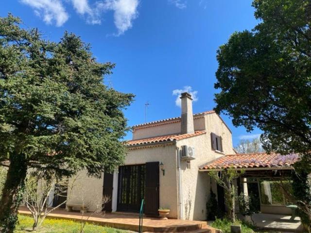 Maison Grignan avec piscine a 400m du village