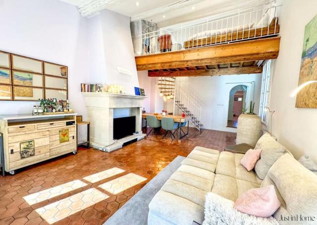 Magnifique appartement, coeur d'Uzès, clim