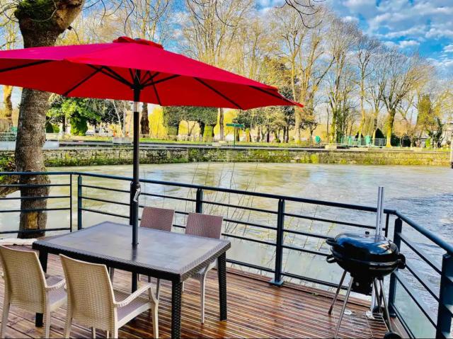 Le Quai 2, ancien Moulin au Bord de la Charente - Charme et Sérénité à Jarnac