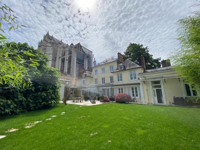 Hôtel particulier Au pied de la cathédrale