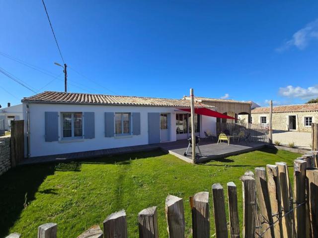 Maison neuve à 500m de la plage, La Menounière