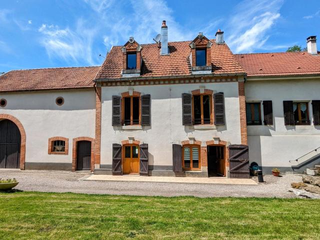 Gîte familial au calme avec spa, piscine privée et nombreuses activités - FR-1-583-301