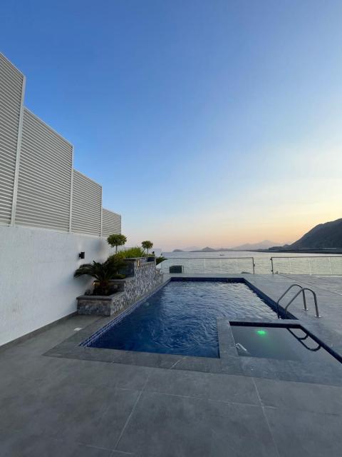 Montagne 1 Luxury Villa 4 BR - Al Dana Island Fujairah