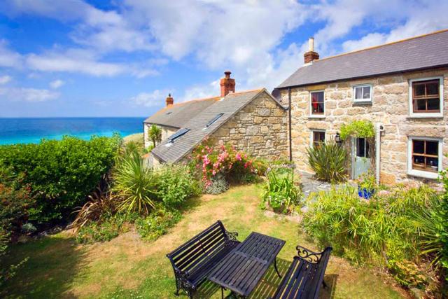 White Rose, Cornish Cottage With Sea Views & Private Garden By Beach