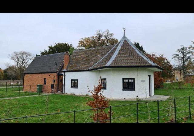 The Dairy - Contemporary 1 bedroom cottage