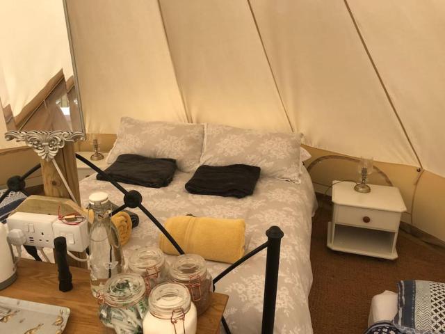 Cox Hill Glamping Badger