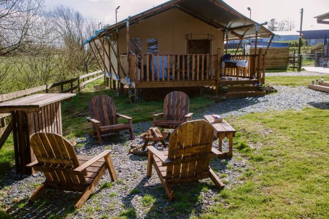 Rosgarron Safari Canvas Lodge Glorious Glamping