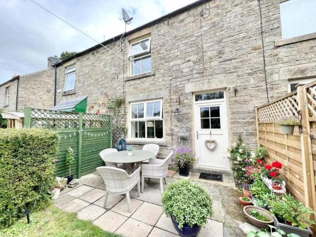 Impressive 3 bed cottage by the river in Stanhope