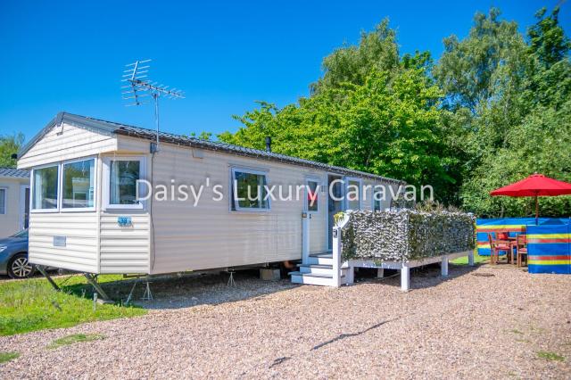 Daisy's luxury caravan at tattershall lakes