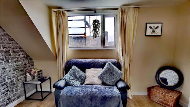 Cozy Loft In The Heart Of Kirkwall