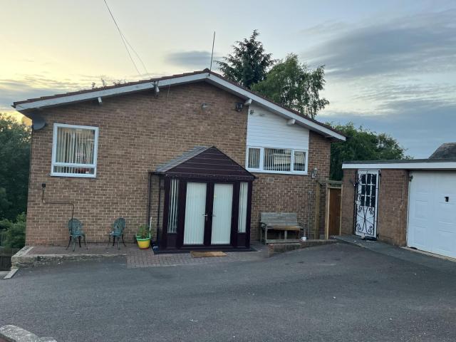 Beautiful 3 Bed House with Hot Tub in Blaydon Burn