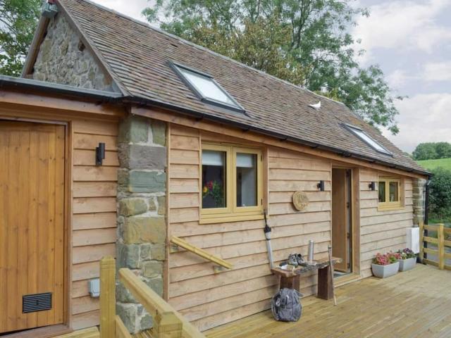 Cosy and quiet one bed barn conversion.