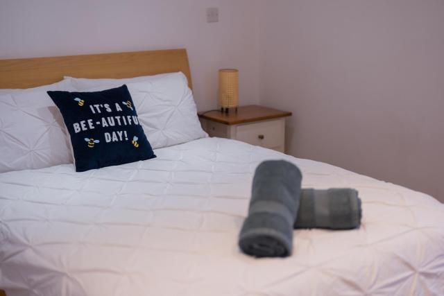 Aston Apartments 1 - 11 Lichfield Rd Birmingham B6 5RW- spacious with free secure parking