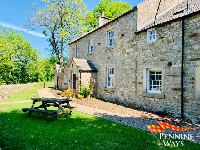 Bridge End House - Country House & Private River Bank