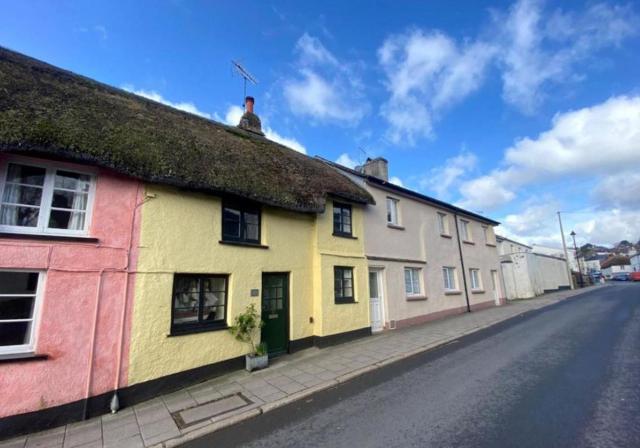 Lemon Cottage