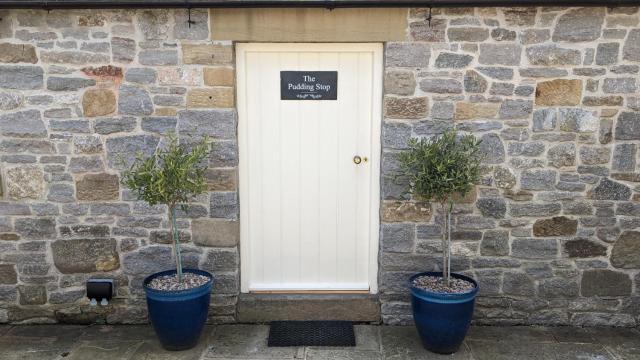 The Pudding Stop - Bakewell - Free Parking