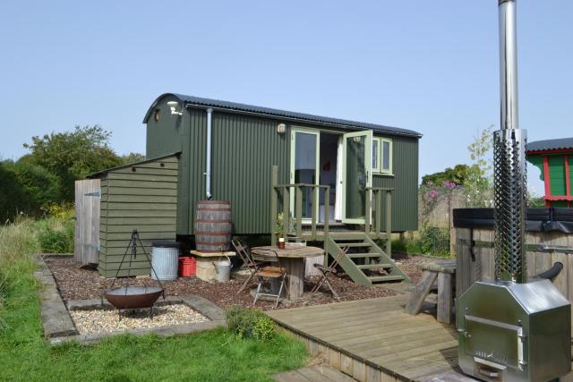 Twin Barn Shepherd’s Huts