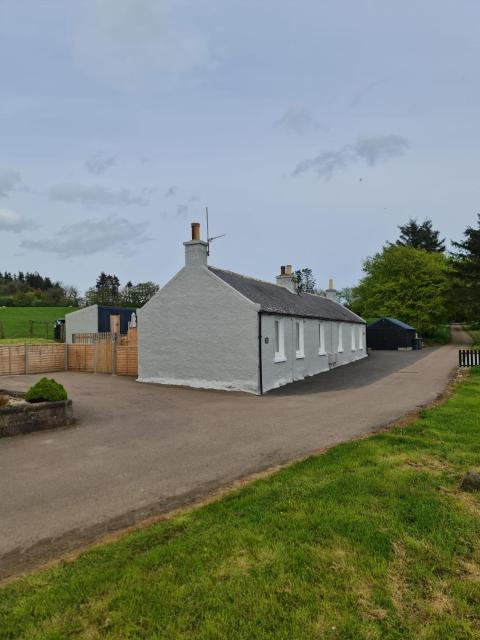 Bruxie Holiday Cottages - River Cottage