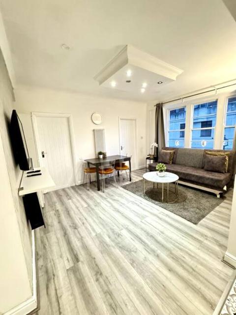 Centrally-Located Gem in Marble Arch, London