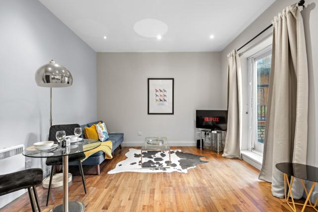 Notting Hill: Stylish 1BR with Terrace - Suite Inn