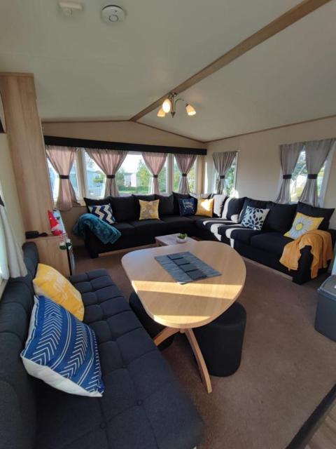 LuaMar Holidays- Tattershall Lakes - Lancaster Crescent