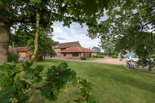 The Granary - Wood Farm Barn. Luxury Barn with wonderful countryside views