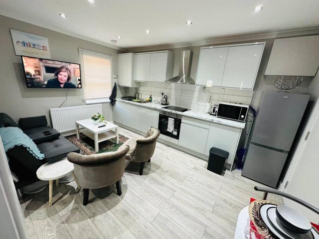 Stylish and Luxury Flat in LND