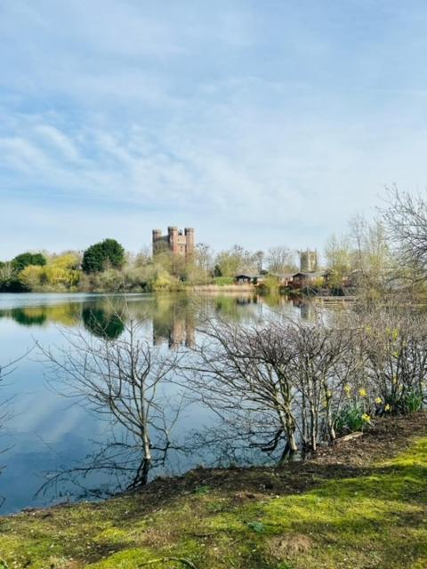 Bull Rush Retreats luxury hot tub lodge at Tattershall Lakes