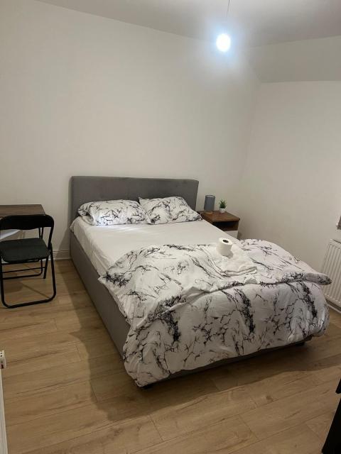 Deluxe Double Bedroom Manchester