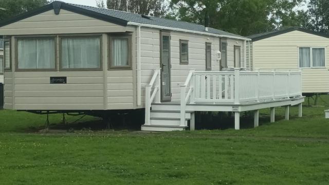 Butlins minehead caravan 120 River cove passes included