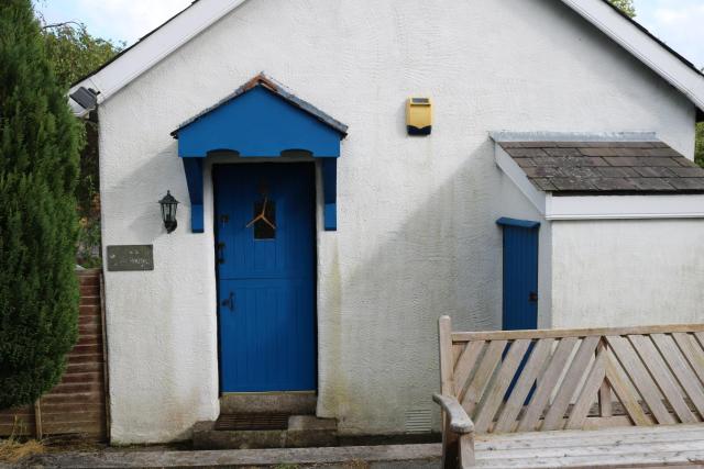 Cottage, Ireland, includes continental breakfast