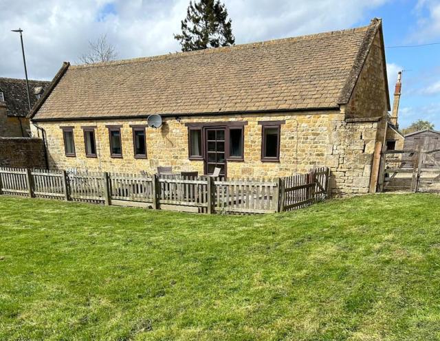 Milliners Barn, 4 People