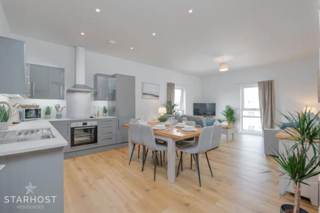 StarHost Residences - Spacious 2-bed Apartment in Central Newbury