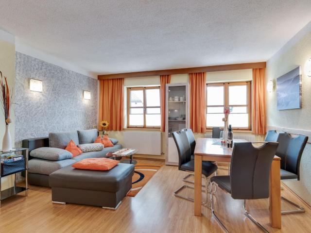 Lively flat near a ski resort in Fiss