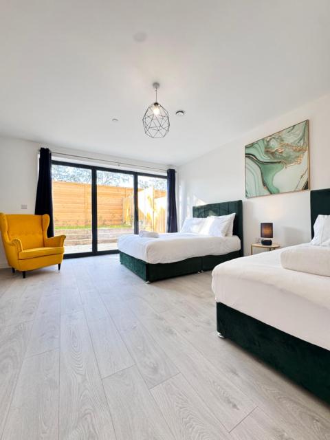 Ealing Broadway Great Stay 7-Minute Walk from the Underground