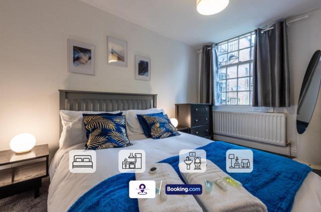 Premium Offers on Unique Home Sleeps 6 By Finesse Stays Short Lets & Serviced Accommodation Leamington Spa With Parking