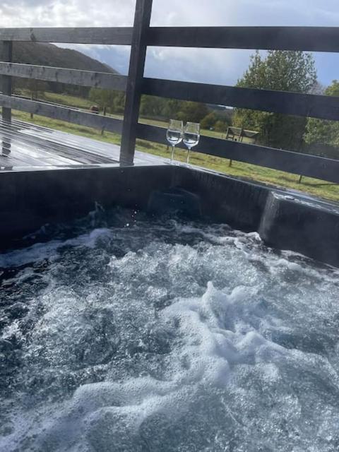 Riverview Lodge & Luxury Hot Tub