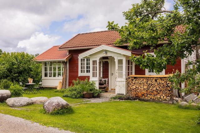 Cozy guest house in the countryside