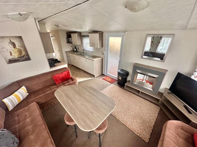 Delta, Bromley 4-Bedroom Caravan - Uddingston, Glasgow