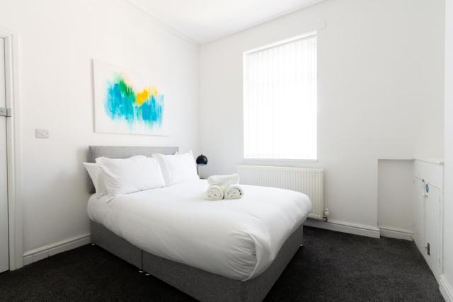 Bright & Comfy Rooms in Prime Wigan Spot