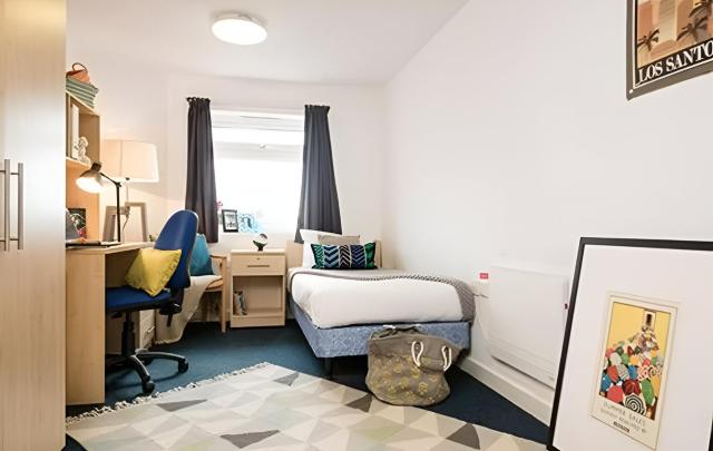 Student Only, Ensuite at Bonhay house