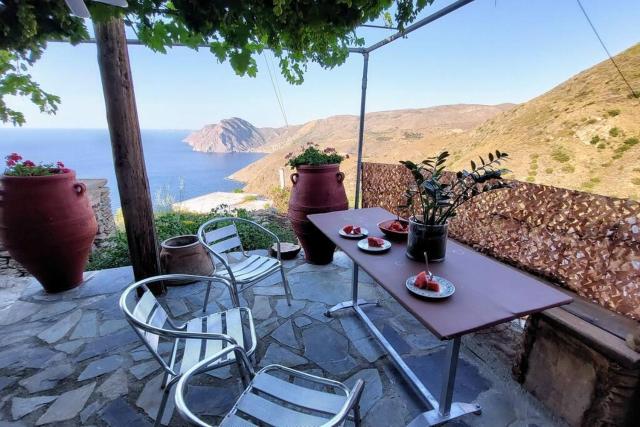 Kalavros cretan villa with magnificent view