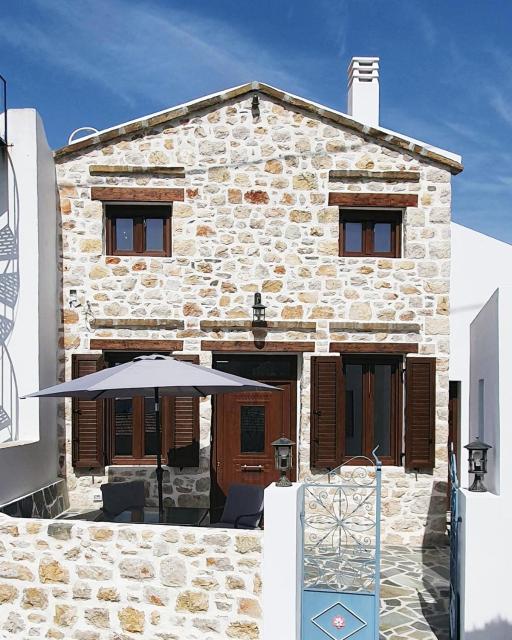 A Rock house at Piles village Karpathos - Πέτρινο σπίτι στο χωριό Πυλές Κάρπαθος