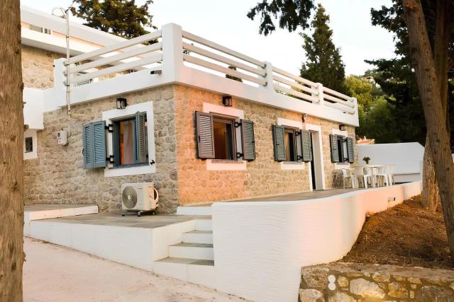 Marialenas House - Stone House at Myrties Beach Kalymnos