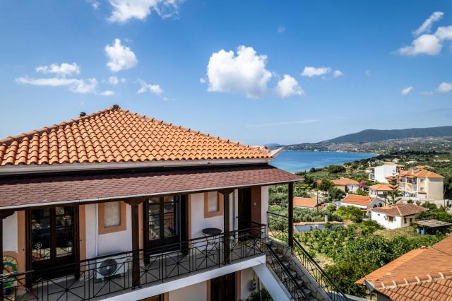 Koroni Family house with the best view 84 sqm