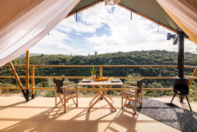 Civara Chalet - Private Glamping in nature with Jakuzzi